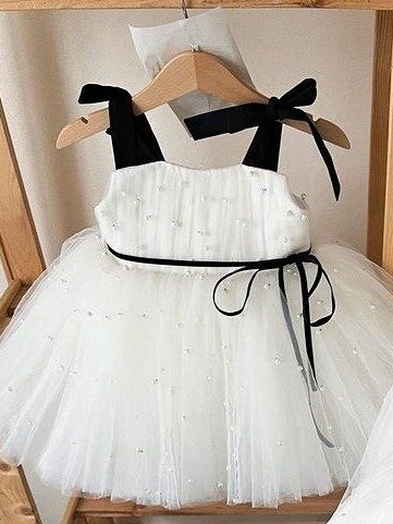white-and-black-belle-dress