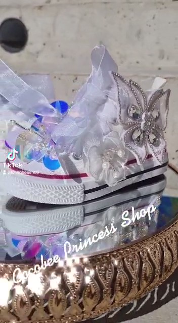 36-Converse-Princess-Shoes-CocoBee-Shop-_Moment